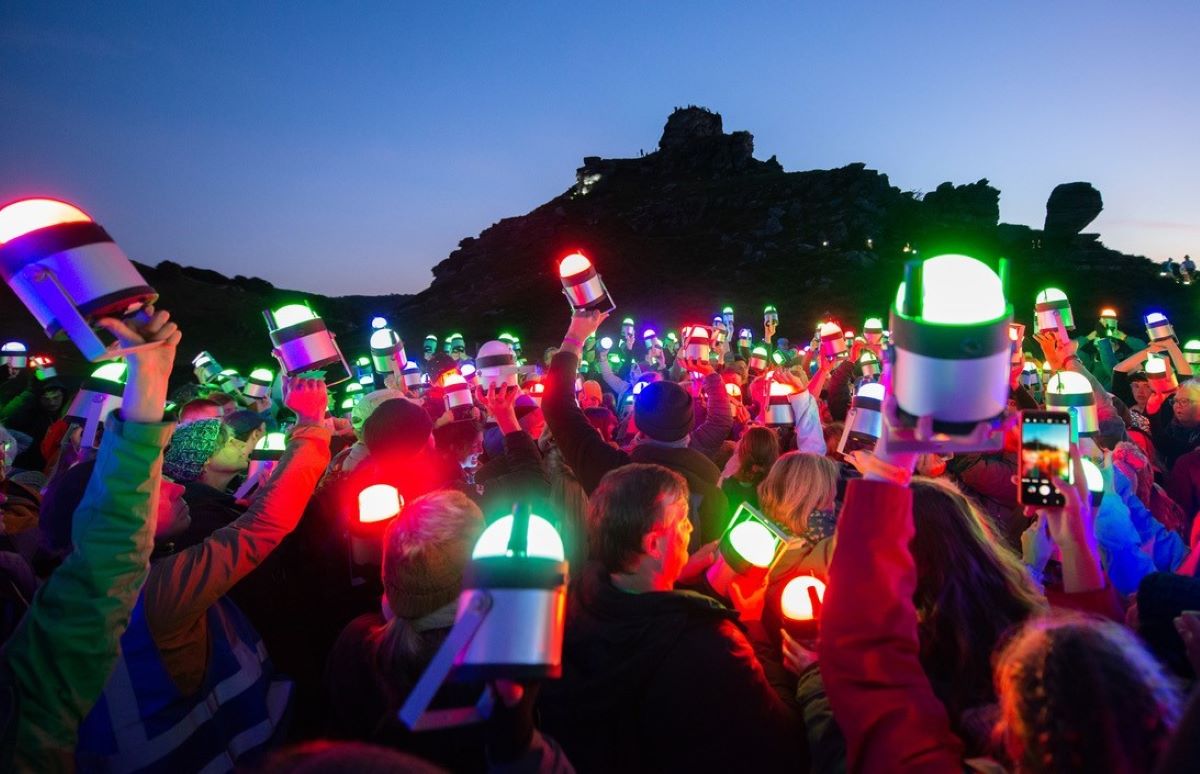 walk_the_plank_green_space_dark_skies_exmoor_national_park_photo_andre_pattenden