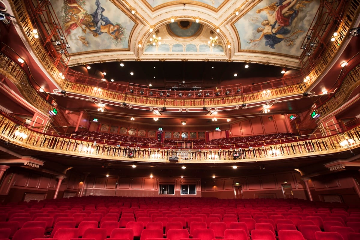 Equity calls for end to reliance on London workforce with regional theatre network