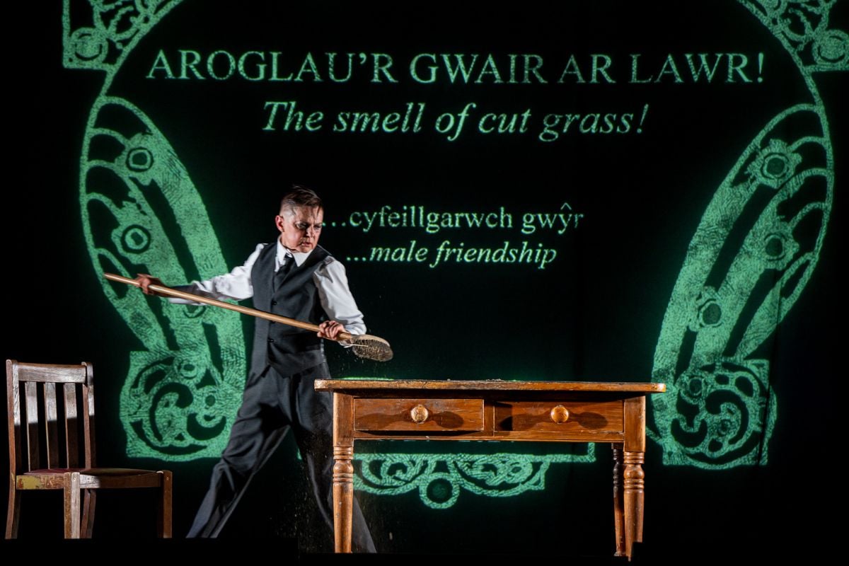 DSC08868 – Eddie Ladd in Bwtsyfilod Aflan / Unclean Beasts by Conor Mitchell. Welsh language production 2024. Credit Ed Choo

