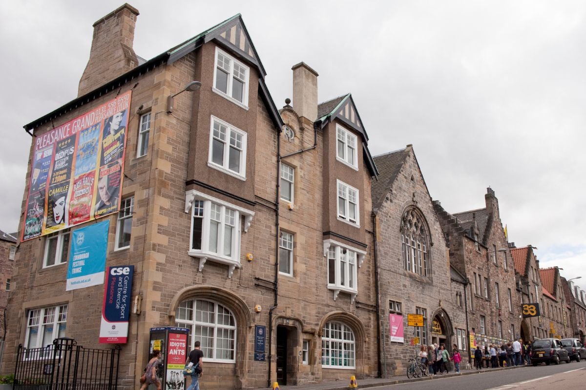 Edinburgh Fringe programmer admits deficit as report queries festival season's feasibility
