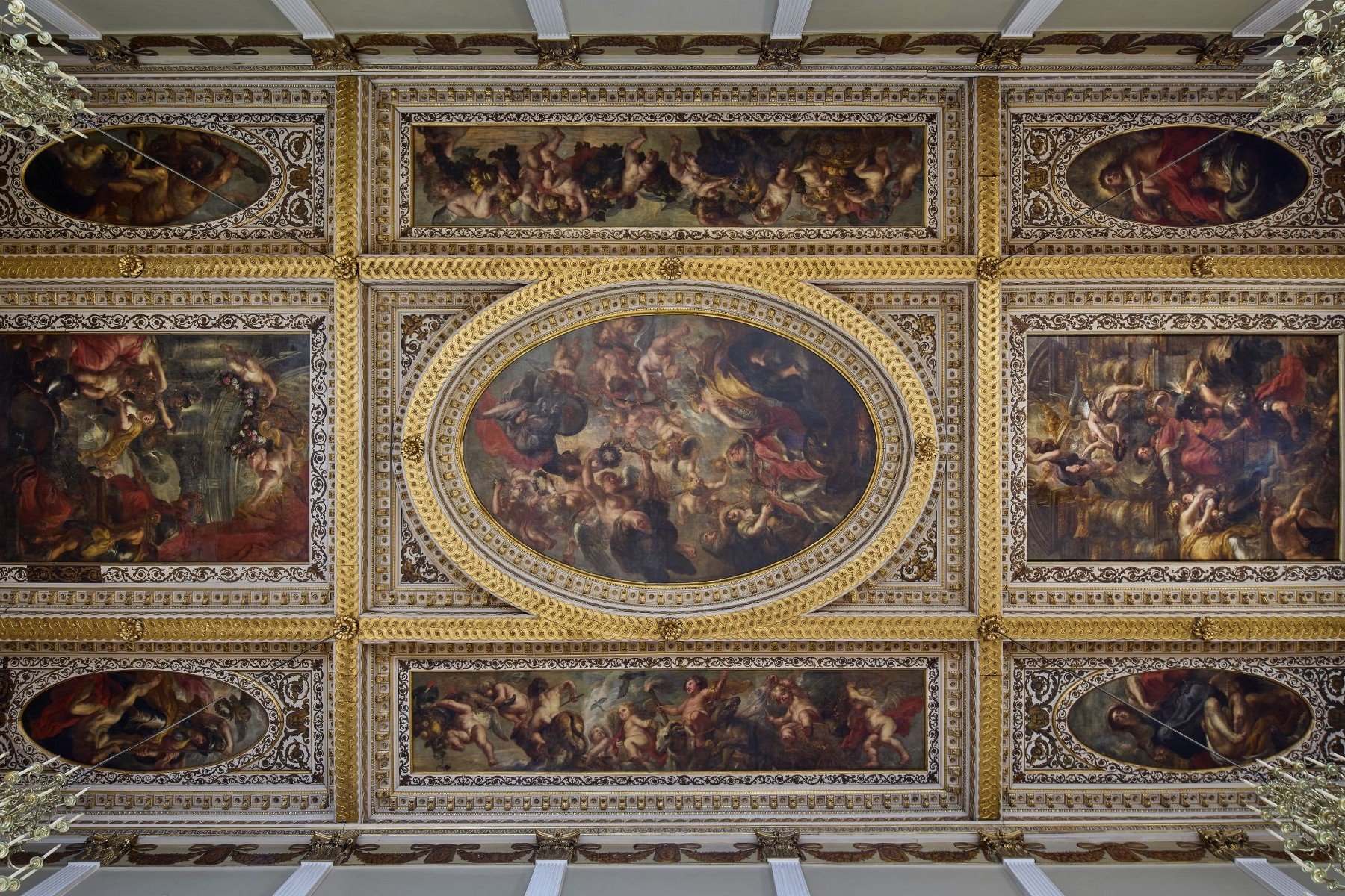 In other news: Banqueting House reopens, CCA row continues + Stonehenge private view