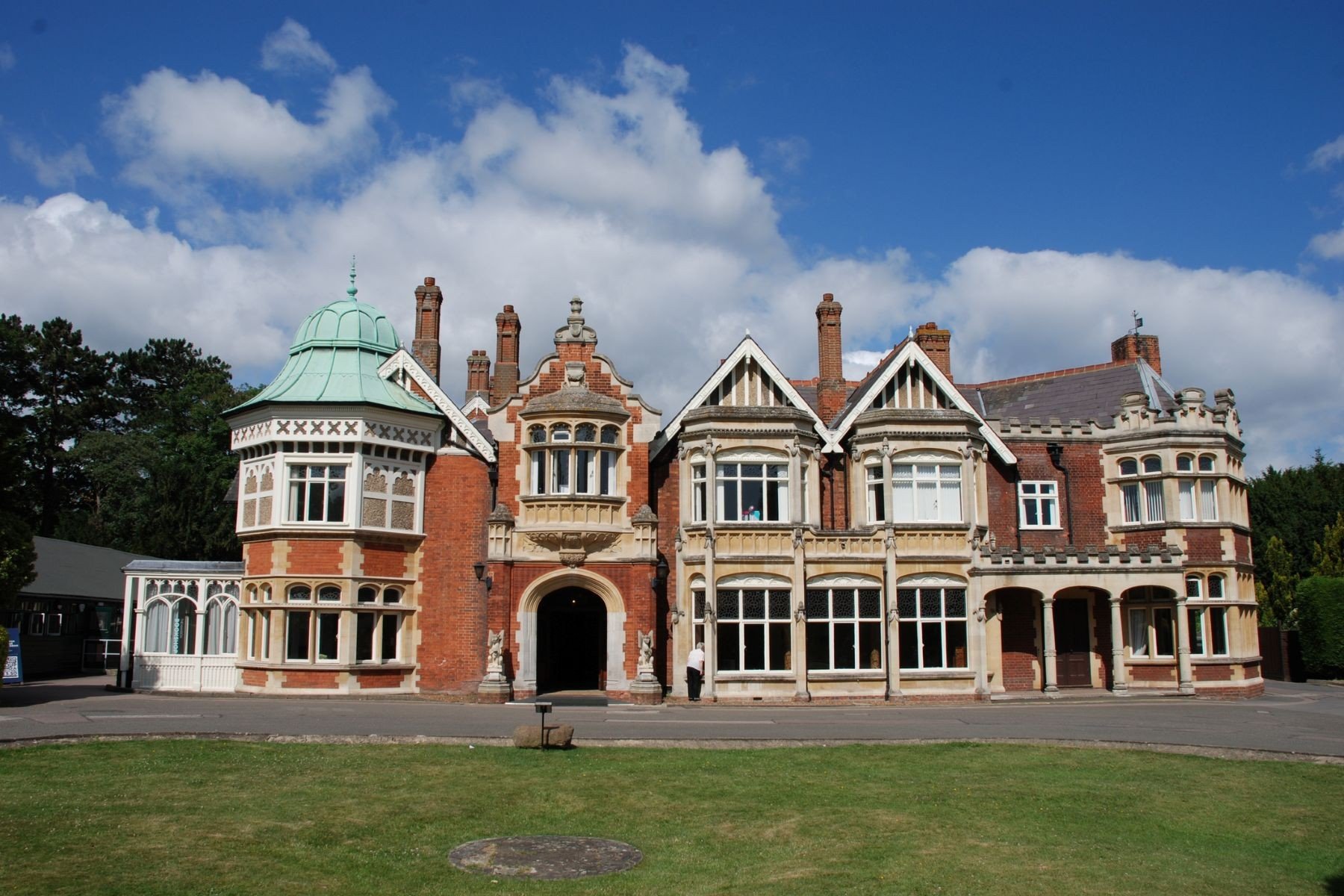 Bletchley Park aims to reduce workforce by 12% in face of projected loss