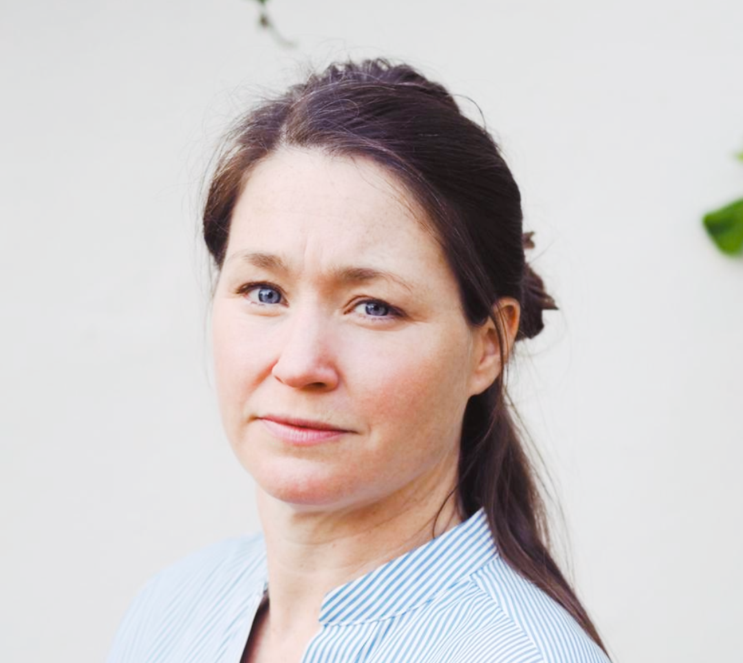Naomi Folb