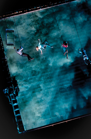 Photo of As the World Tipped, by Wired Aerial Theatre © PHOTO Sophie Laslet