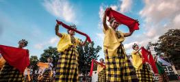Performance of the Indonesian cultural dance Pakarena