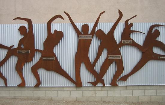 Photo of dancing sculpture