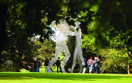 Image of sculpture in Yorkshire Sculpture Park
