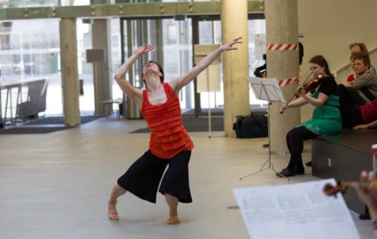 Image of dancer in rehearsal